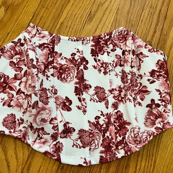 SHEIN Blue and White Sleeveless Top - Picture 6 of 11